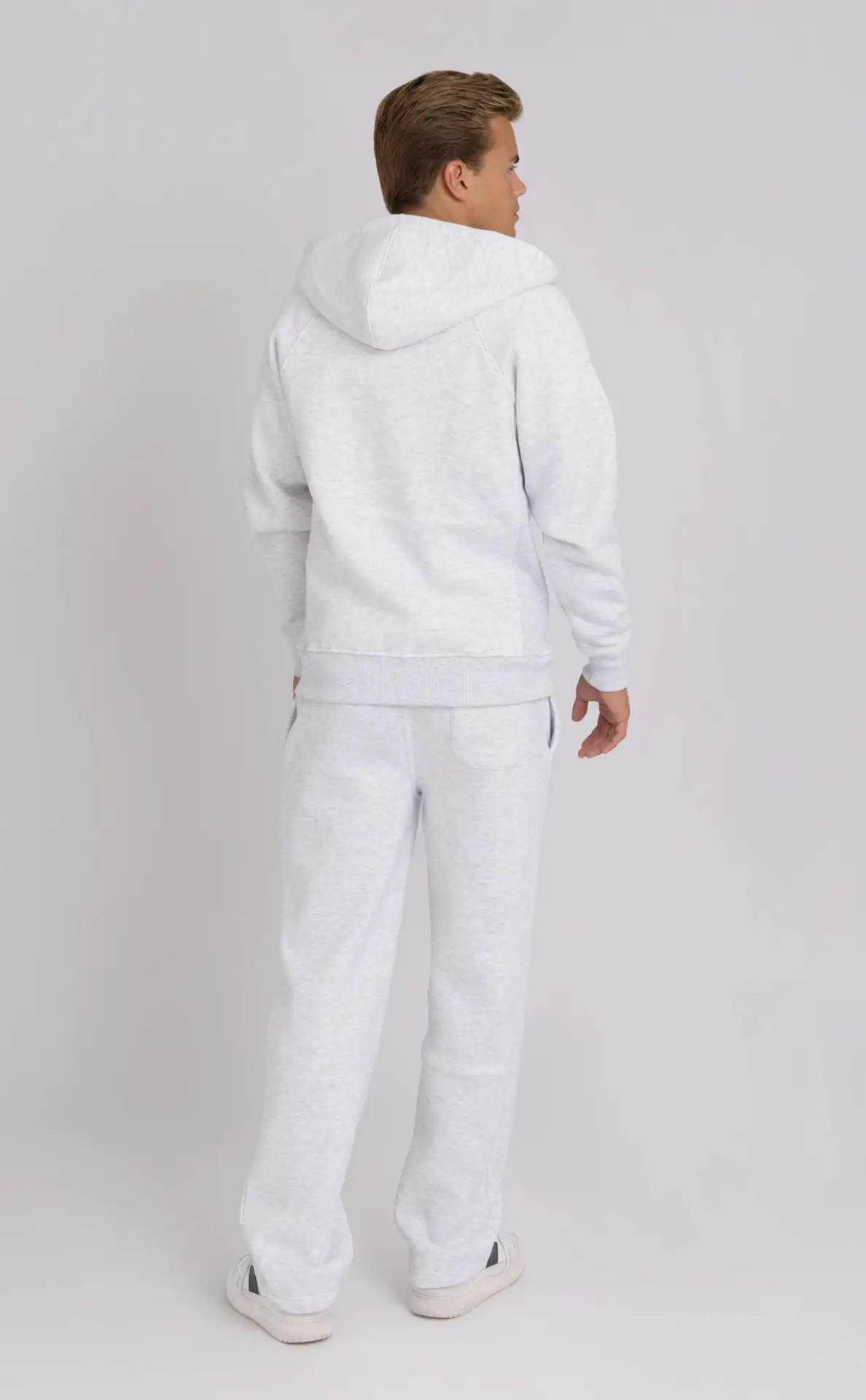 hettejakke lys grå bak